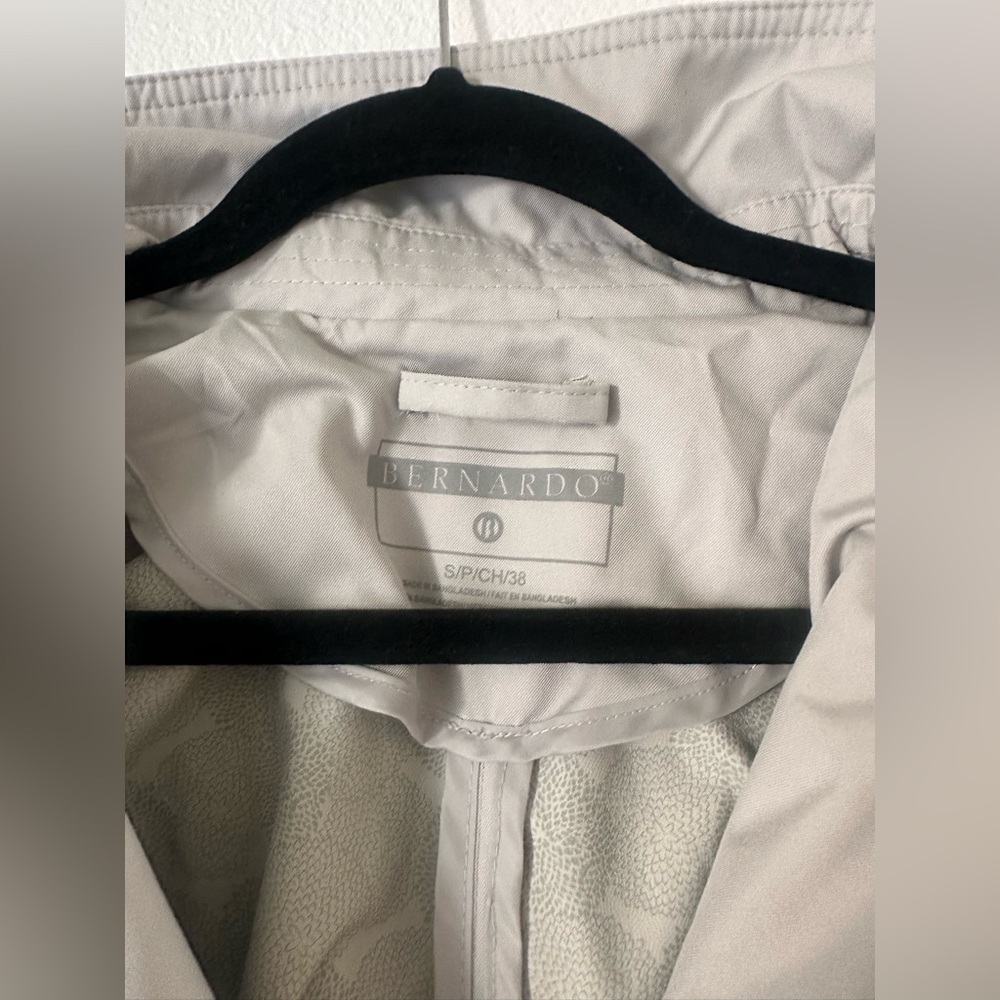 Metropolis Light Gray Trench Coat | NWOT - Picture 5 of 5